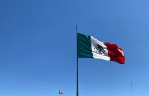 Día de la Bandera de México: orgullo nacional, libertad, justicia y nacionalidad.