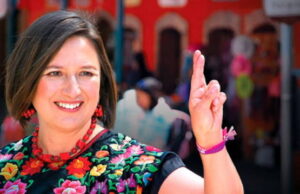 ALCANZA XÓCHITL GÁLVEZ MÁS DE 400 MIL FIRMAS DE APOYO