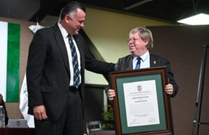 POR SUS APORTACIONES A LAS CIENCIAS DEL MAR, UABC NOMBRA DOCTOR HONORIS CAUSA A DAVID CONAL TRUE