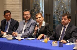 PRESENTA FISCAL MA. ELENA ANDRADE INNOVACIONES Y AVANCES DE LA FGE A EMPRESARIOS DE MEXICALI