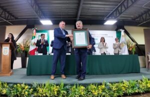 LA UABC RECONOCIÓ AL DOCTOR GORGONIO RUIZ CAMPOS