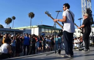 SE VIVE ATARDECER CUMBIERO EN EL ANDADOR CULTURAL UABC