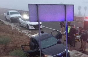 ATACAN A BALAZOS A ESTADOUNIDENSES EN CARRETERA ESCÉNICA EN PLAYAS DE ROSARITO; HAY UN FALLECIDO