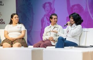 NORMA BUSTAMANTE ABRE DIÁLOGO CON JUVENTUDES DE COBACH