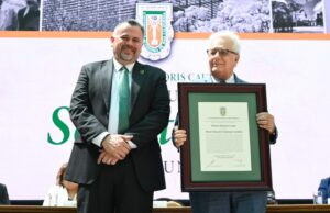 UABC OTORGA EL GRADO DE DOCTOR HONORIS CAUSA AL MAESTRO MARIO SCHJETNAN