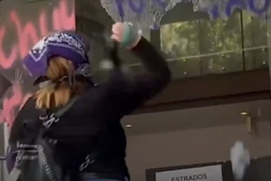 Causan daños a la FGE en el 8M en Tijuana