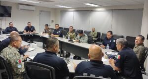 AUTORIDADES PIDEN CALMA TRAS ALERTA DE EU; SE REÚNE LA MESA DE SEGURIDAD