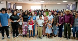 ENTREGA AYUNTAMIENTO ESTÍMULOS ECONÓMICOS A HABITANTES DE LA ZONA VALLE